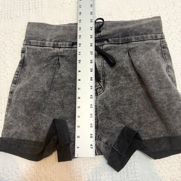 Sincerely Jules 9 29 high rise paperbag cuffed stonewash shorts SH 3019 - Picture 8 of 12